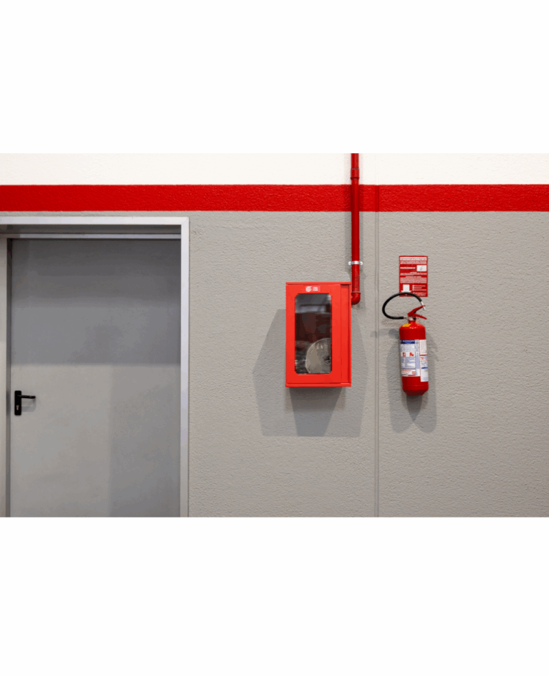 COFFRE POUR TUYAUX INCENDIE UNI 45 EN ACIER PEINT ROUGE - AVEC FENETRE (430X550X195) – Image 3